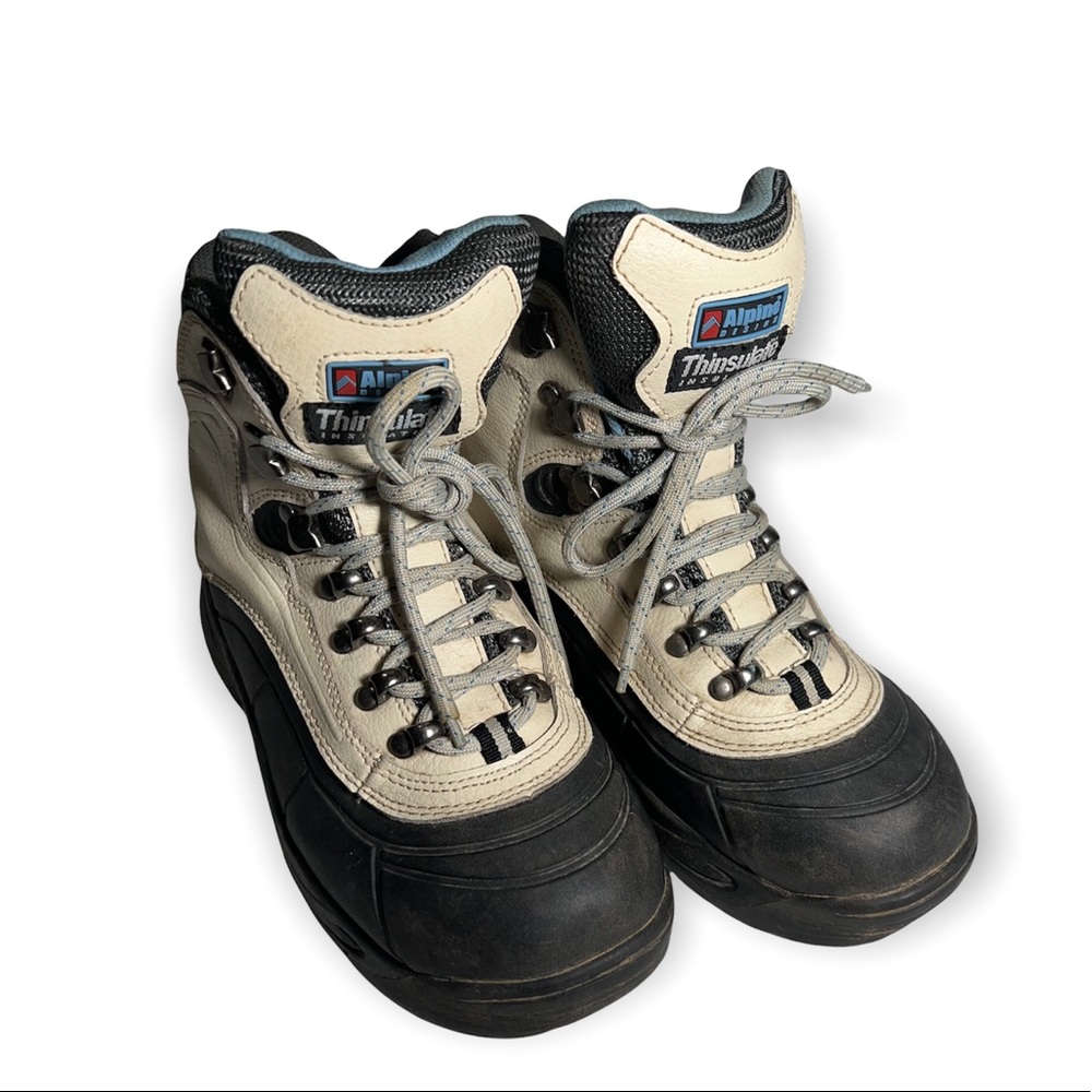 NWOT Alpine Design Summit Cream Leather Waterproof Snow/Hiking Boots Size 8